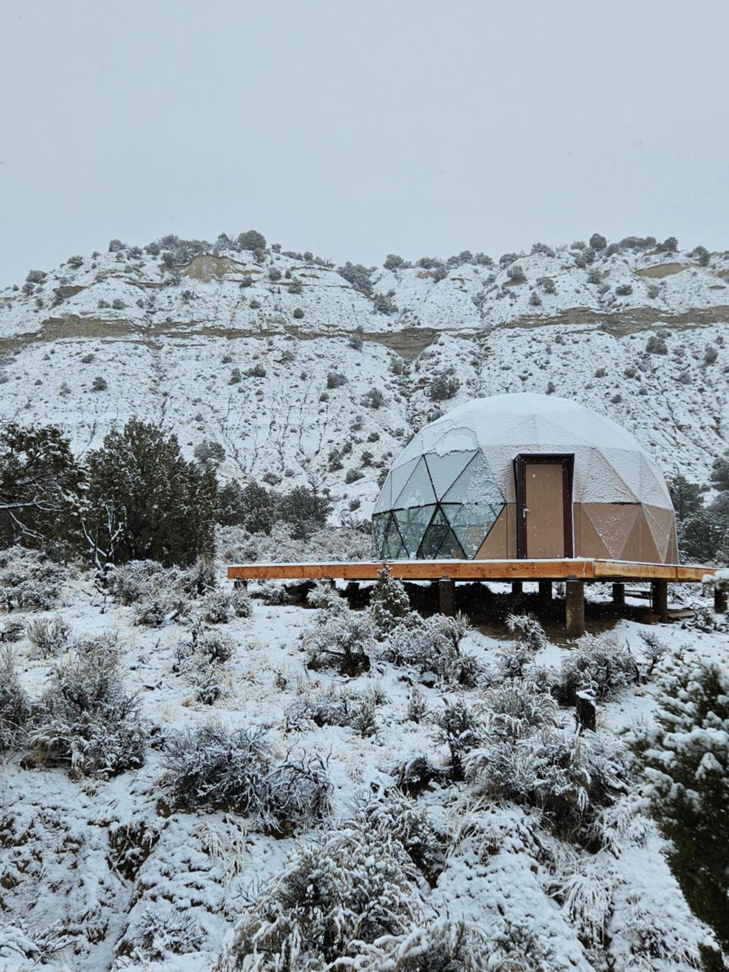 Clear Sky Resorts - Bryce Canyon - Unique Stargazing Domes 卡农维尔 外观 照片